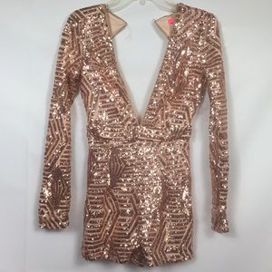 XTaren rose gold pink sequin romper jumpsuit small